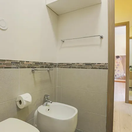 Apartman 15 Minutes From The Sea - Ac - Quiet - King - Balcony Rapallo
